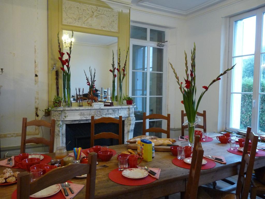 Le Betrot Bed & Breakfast Estissac ภายนอก รูปภาพ